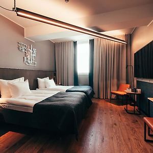 Standard 2 Twin beds